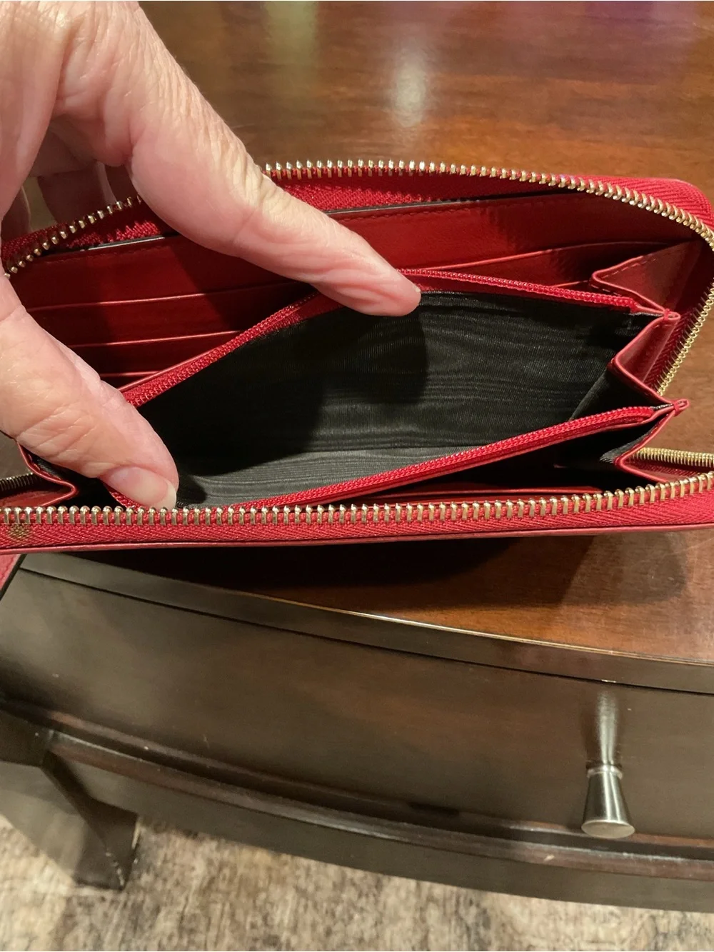 Gucci Red Embossed Leather Zip Card Holder